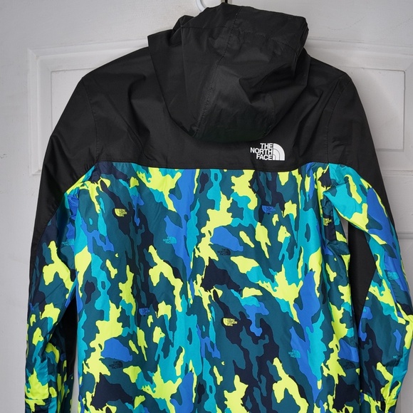 The North Face Waterproof Camo Shell Jacket- Boys XXXL - Picture 2 of 6